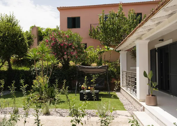 Mouzakitis Studio 1